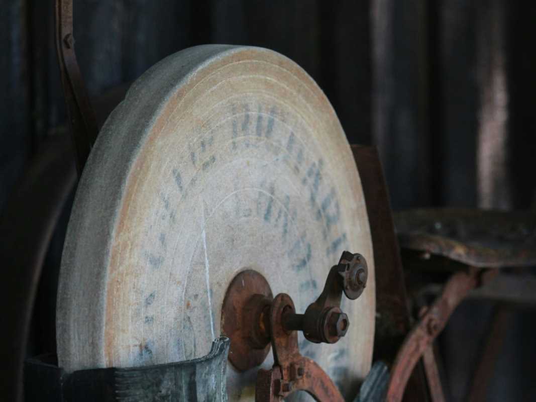 How to Use a Whetstone to Keep Your Blades Sharp